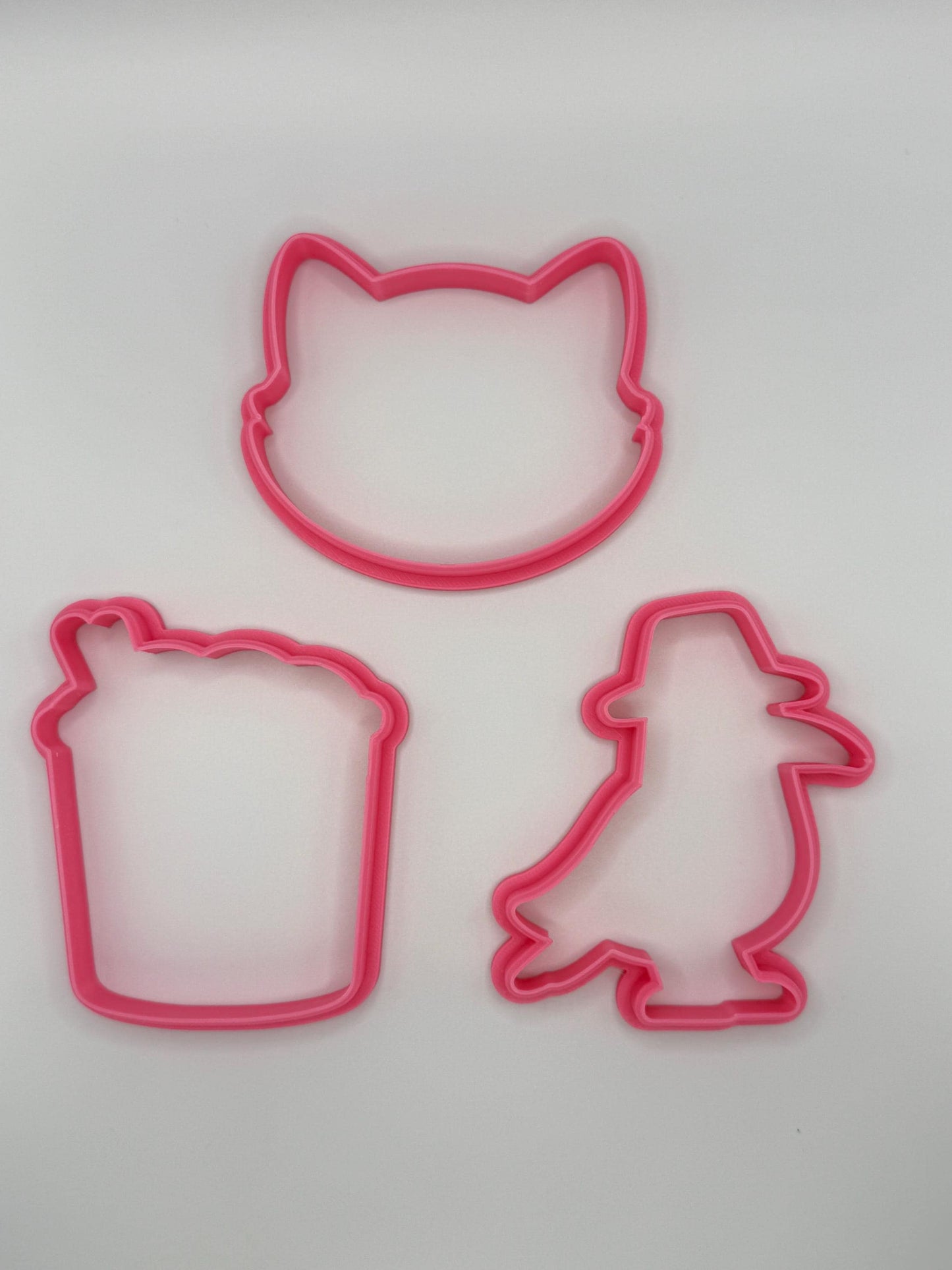 12-Piece K-Pop Huntrex Cookie Cutter Set – Rumi, Zoey & Mira Idol Cutters – Derpy Tiger, Sussie and Ramen Cup Baking Tools for Fans